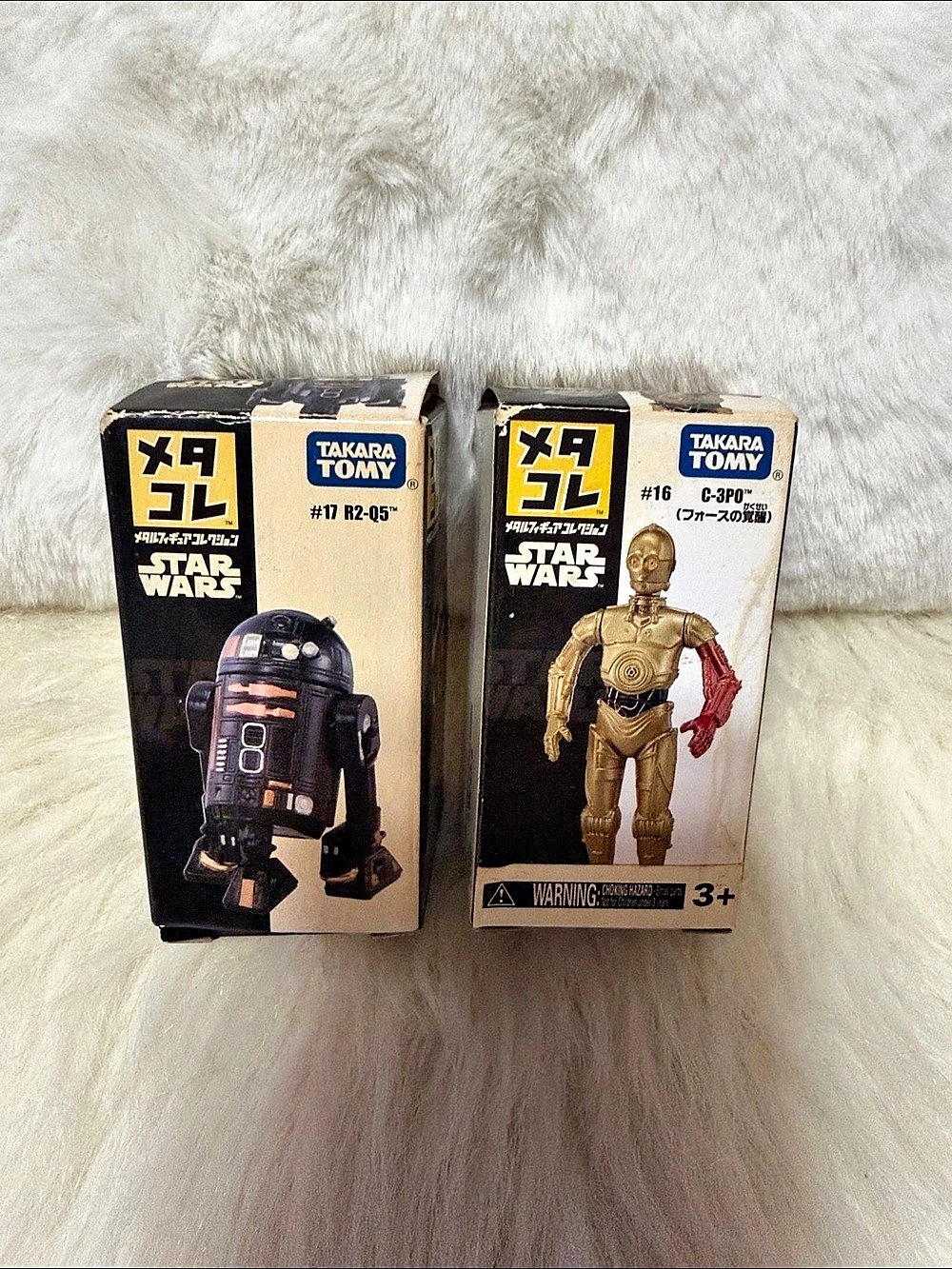 Takara Tomy Star Wars R2-D5 and C-3PO figures & C-3PO Figures